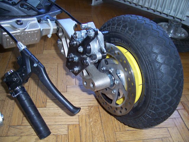 flexboardz frein a disque V1.1 gros plan